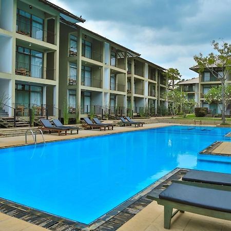 เฟรสโกวอเตอร์วิลลา Hotel สิกิริยา ภายนอก รูปภาพ