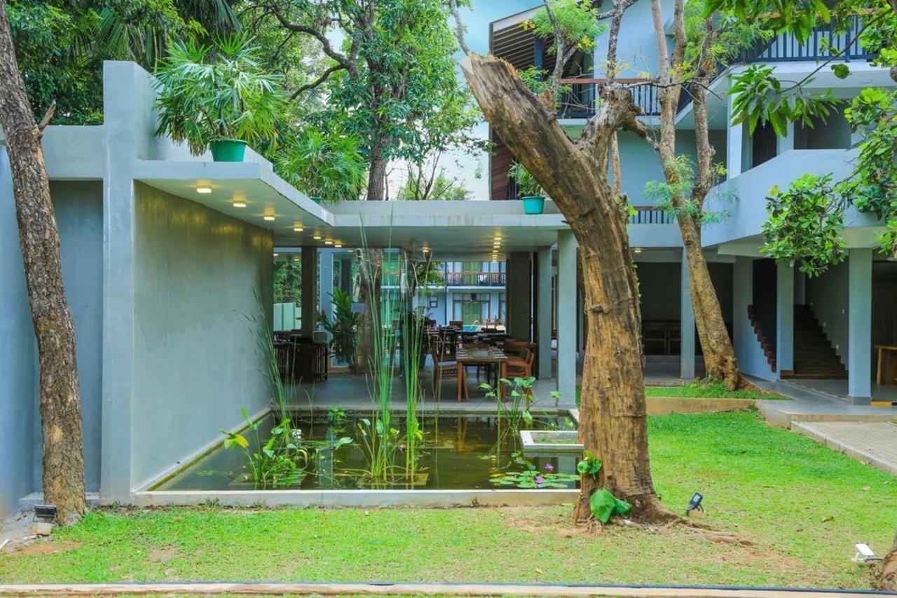 เฟรสโกวอเตอร์วิลลา Hotel สิกิริยา ภายนอก รูปภาพ