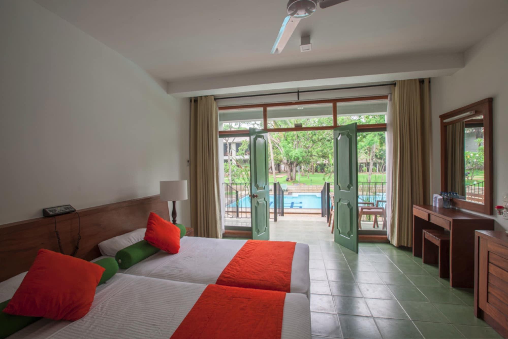 เฟรสโกวอเตอร์วิลลา Hotel สิกิริยา ภายนอก รูปภาพ
