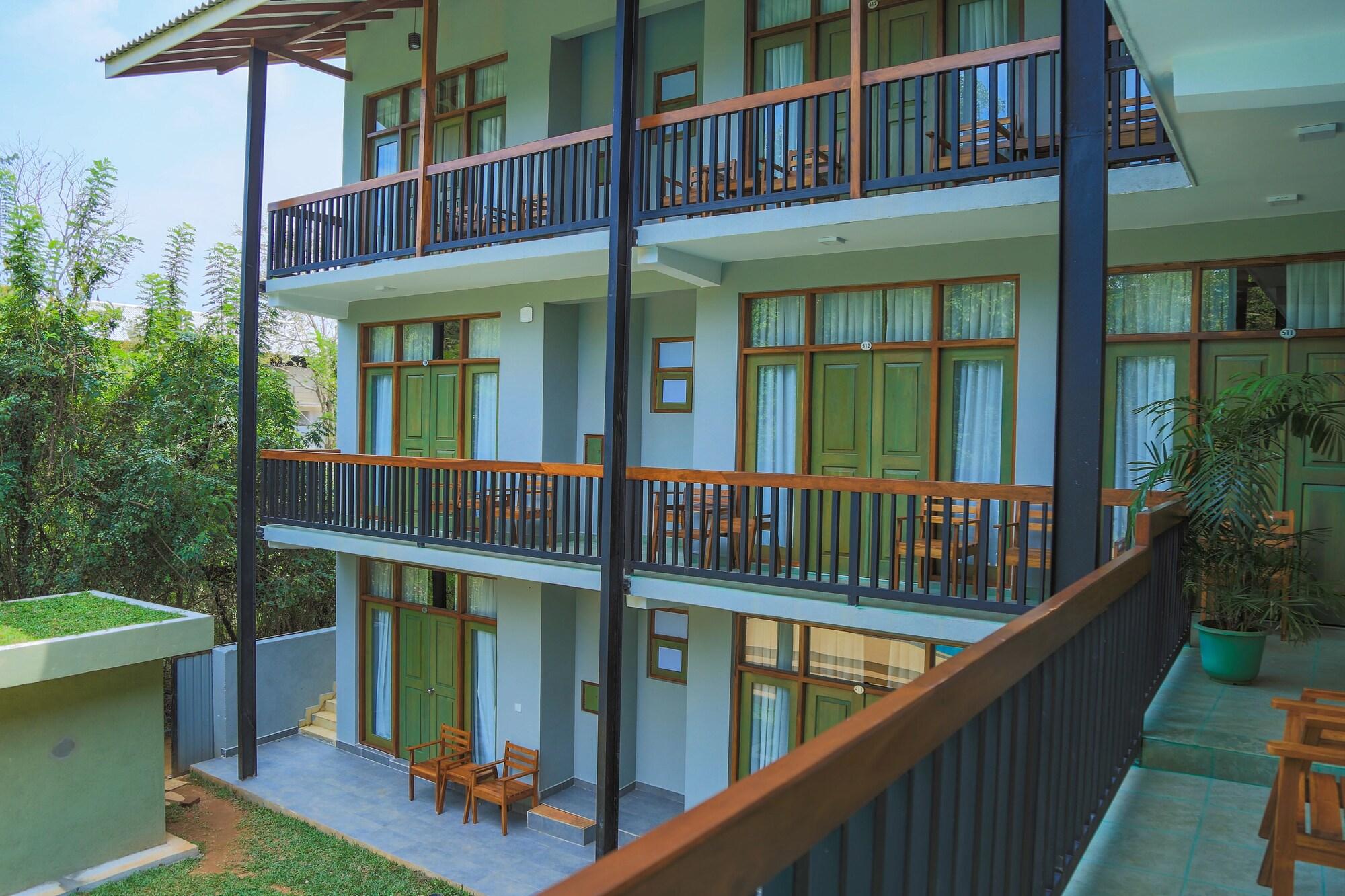 เฟรสโกวอเตอร์วิลลา Hotel สิกิริยา ภายนอก รูปภาพ