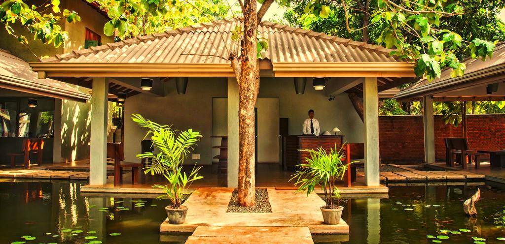 เฟรสโกวอเตอร์วิลลา Hotel สิกิริยา ภายนอก รูปภาพ