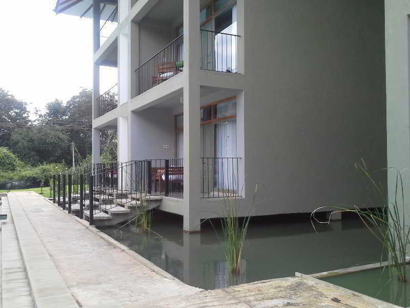 เฟรสโกวอเตอร์วิลลา Hotel สิกิริยา ภายนอก รูปภาพ