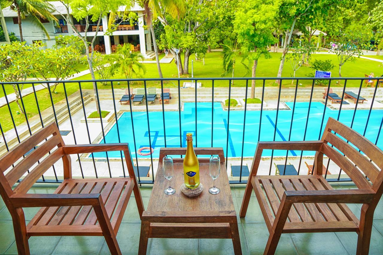 เฟรสโกวอเตอร์วิลลา Hotel สิกิริยา ภายนอก รูปภาพ