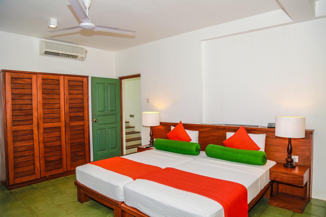 เฟรสโกวอเตอร์วิลลา Hotel สิกิริยา ภายนอก รูปภาพ