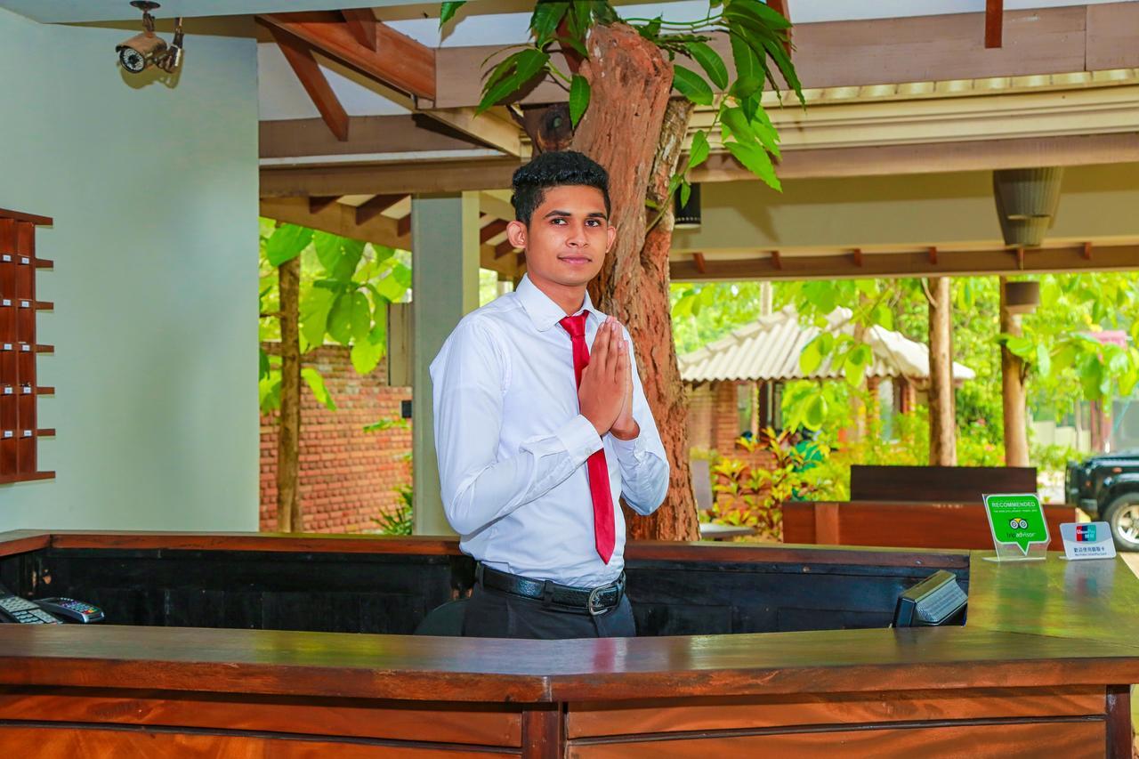 เฟรสโกวอเตอร์วิลลา Hotel สิกิริยา ภายนอก รูปภาพ