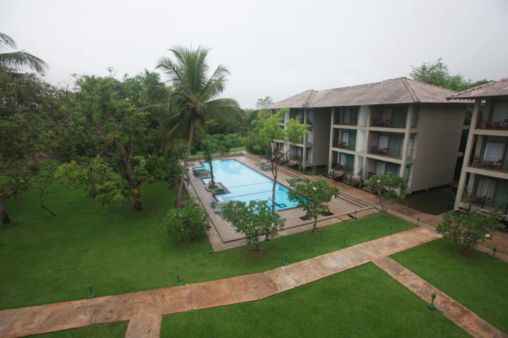 เฟรสโกวอเตอร์วิลลา Hotel สิกิริยา ภายนอก รูปภาพ