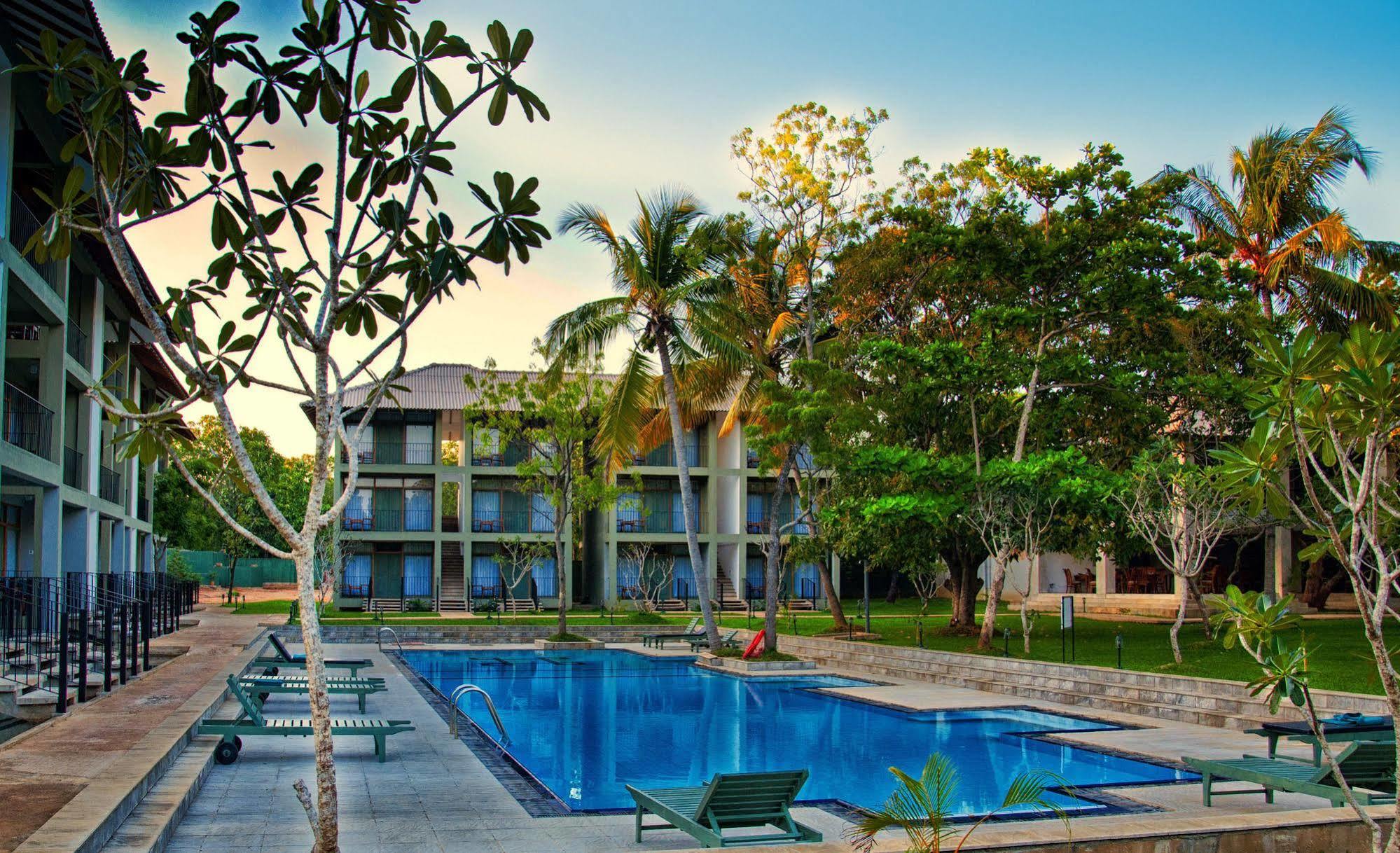เฟรสโกวอเตอร์วิลลา Hotel สิกิริยา ภายนอก รูปภาพ