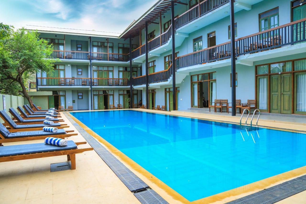 เฟรสโกวอเตอร์วิลลา Hotel สิกิริยา ภายนอก รูปภาพ